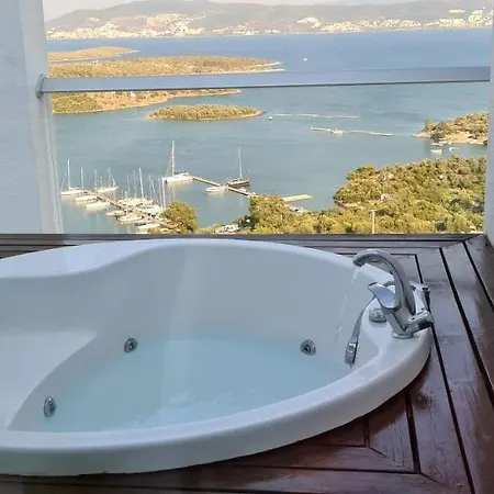 Penthouse Horizon Sky